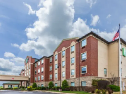 Holiday Inn Express & Suites TULSA S BROKEN ARROW HWY 51 by IHG Hoteles en Broken Arrow
