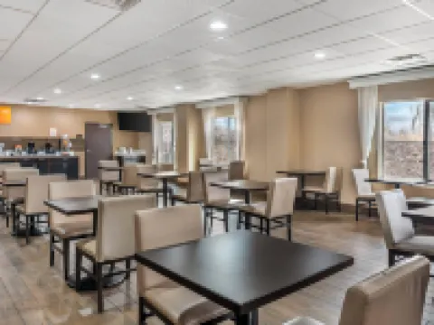 Comfort Inn & Suites Vernal - National Monument Area Hotels in Uintah County