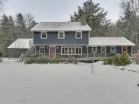 3 Mi to Mount Snow: Spacious West Dover Home Hotels in Dover
