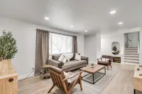 @ Marbella - Modern 4-br Retreat Chef's Kitchen