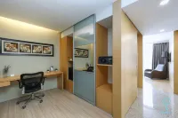 Empire Suites Subang by Mana Mana
