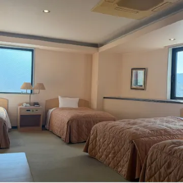 城市酒店 鄰近JR惠那站的酒店