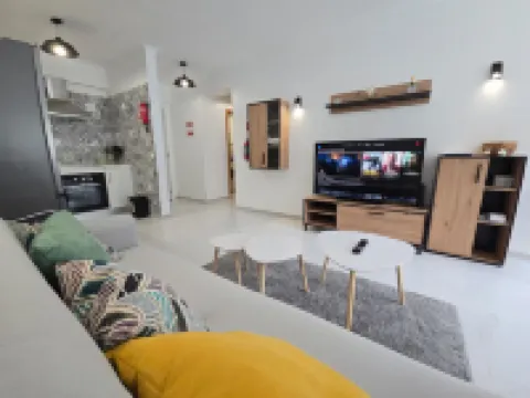 COZY AIRPORT APARTMENT
