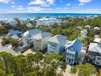 Waves 8BR Home With Private Pool Near Santa Clara Beach - 4-Star