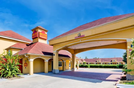 Capital O Deluxe Inn Channelview Houston I-10