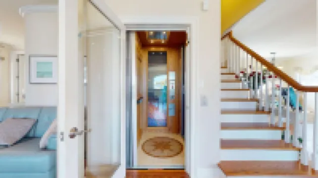 Large Luxury Beach Home-8 Bedrooms, 8 Full Baths, Pool, Elevator & Rooftop Deck!