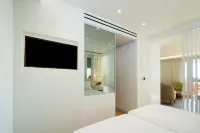Glyfada Glow Suites by Corfuescapes - balcony