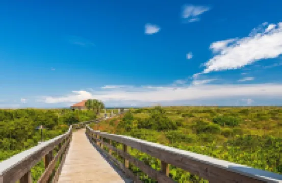 Lovely Ocean-view Condo With Pools, hot Tubs, Private W/d, & Central AC