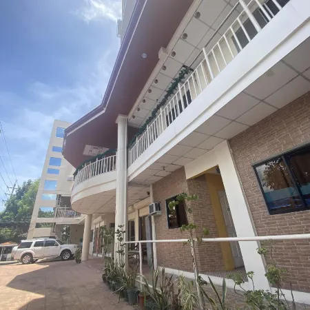 Lylie Hotel