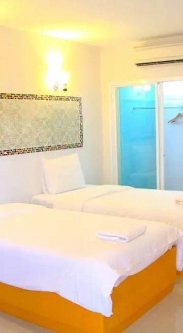 ห้องดีลักซ์ เตียงใหญ่ 1 เตียง