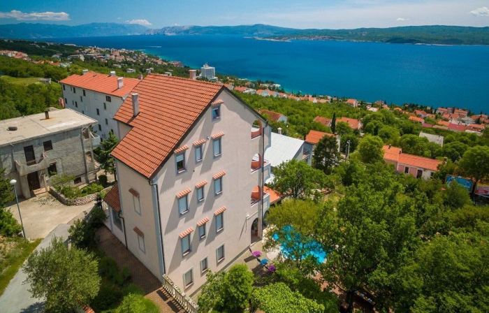 Apartments Djusi