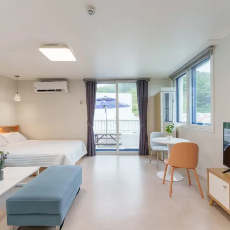 Damyang Santorini Pension 4dong