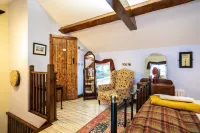 Sorley Boys Snug - parking