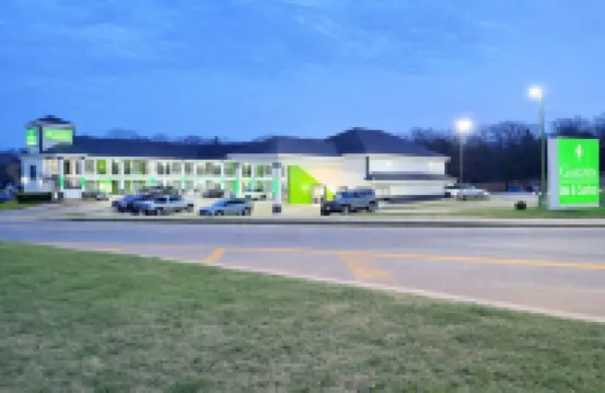 Garden Inn and Suites Hotel a 