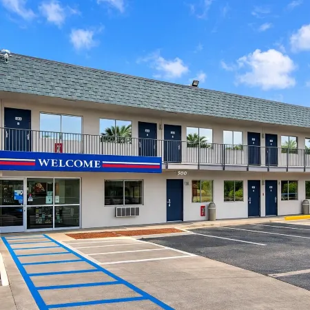 Motel 6 Blythe, CA