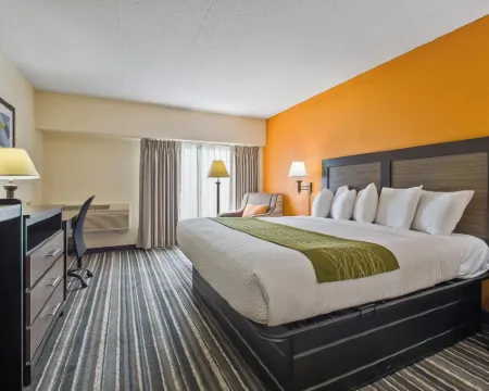 Crossroads Hotel and Huron Event Center Hotels in Huron