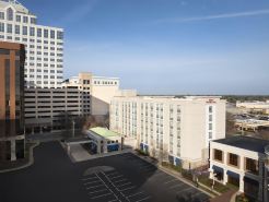 Hilton Garden Inn Virginia Beach Town Center