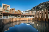 Aethos Monterosa โรงแรมใน
