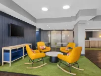 Spark by Hilton Bakersfield Central Hotels in Bakersfield