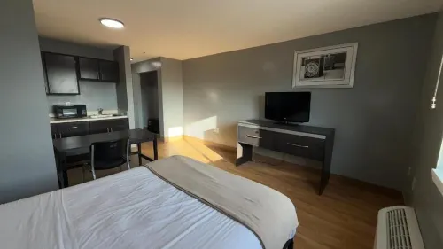 Welcome Suites Hazelwood
