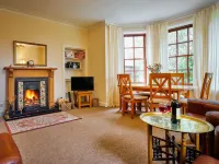 West Lodge