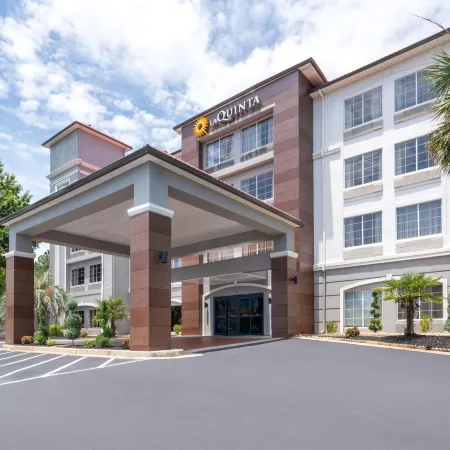 La Quinta Inn & Suites by Wyndham Atlanta Stockbridge