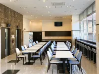Toyoko Inn Osaka Kadoma-Shi Ekimae