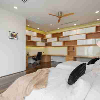 Premium 6BR Ekkamai Villa With Pool & Home Theatre Rooms