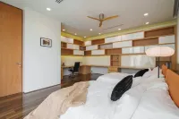 Premium 6BR Ekkamai Villa With Pool & Home Theatre