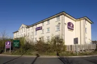 Premier Inn Bridgend Central - breakfast