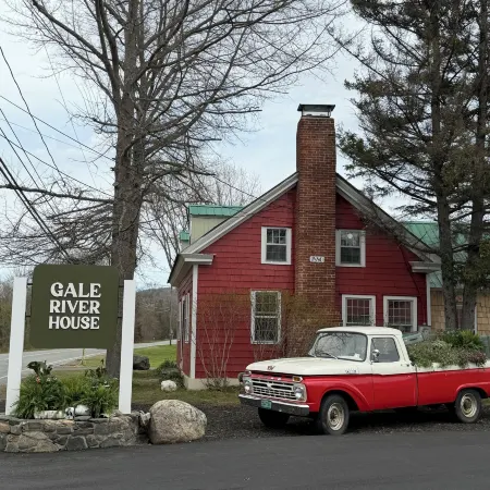 Gale River Motel