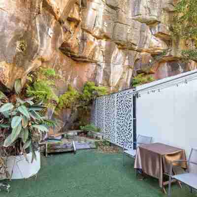 Metawise Luxury 3BR Terrace in The Heart of Sydney Hotel Exterior