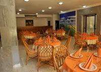 Hotel Axis Inn by Geh Suites