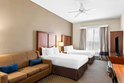 Comfort Inn & Suites