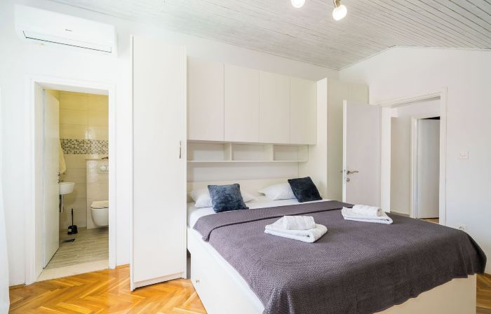 Apartments Davor