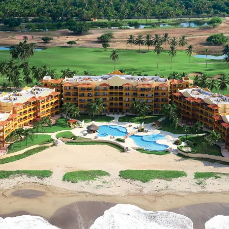 Las Villas Hotel & Golf by Estrella del Mar