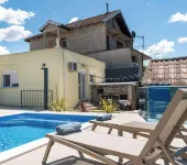 Apartments Neda - piscina