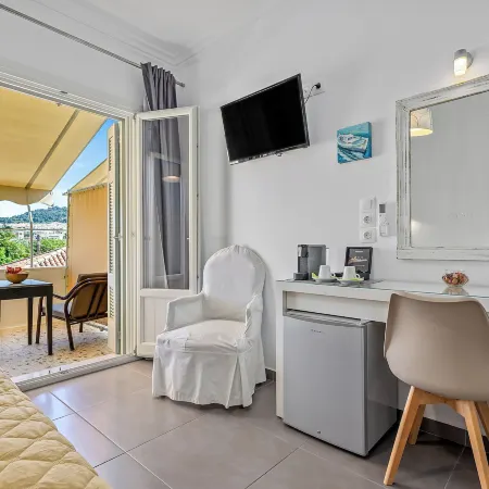 Kamelia Hotel