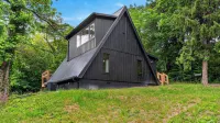Fireside on Mortar by Avantstay Modern A-fram Home + Hot Tub + Firepit + Forest Views - Country Houses