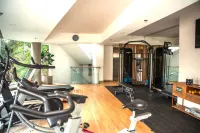 V Grand Hotel, A Member Of Radisson Individuals - Gym