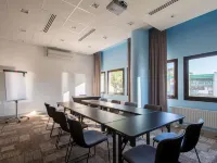 Ibis Wroclaw Centrum Hotels near Krzyki