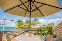 La Belle Beach Hotel - Pet friendly