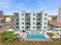 Sandpiper Condo Unit 2E - Homestays