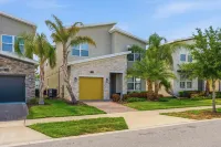 5BR Family Home, Pool, Theme Beds, Space, Location - Kitchens
