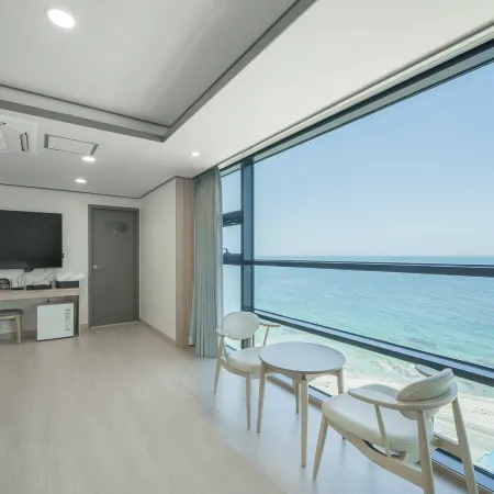 Whale Dream Hotel