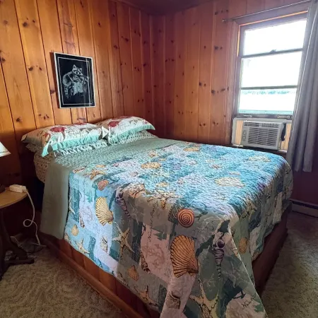 Diamond Lake Island Cabin