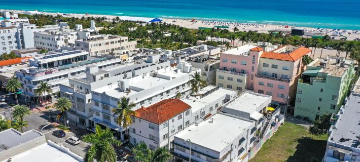 Chesterfield Hotel & Suites Hotels in Miami Beach