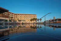 Oya Beach Resort - parking