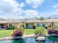 Paradise Golf Pools Home in the Desert - Jacuzzi