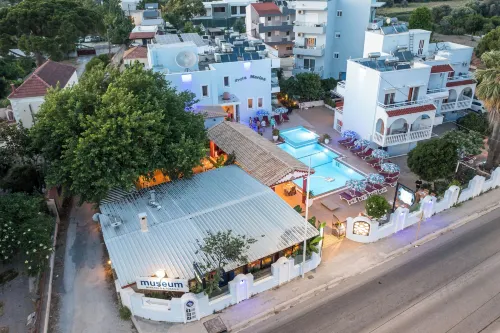 Perla Marina Aparthotel - ติดทะเล